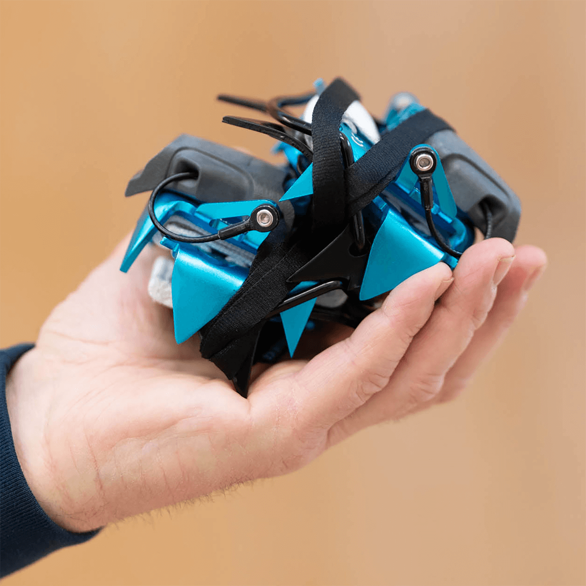 ultralahke avtomatske dereze harfang