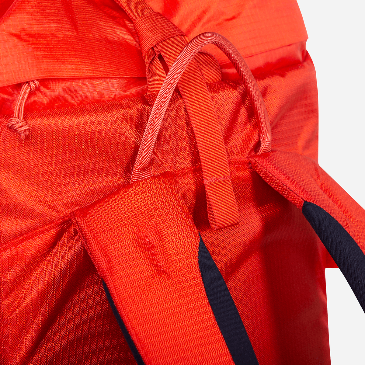 nahrbtnik tupilak 30+